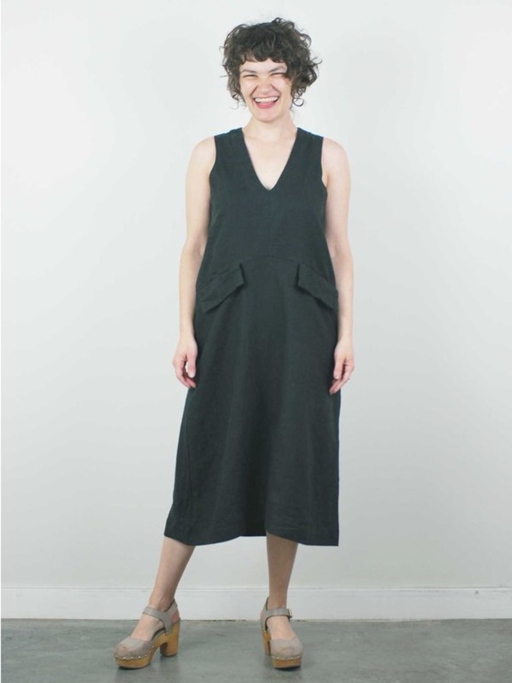 SUGAR CANDY MOUNTAIN 100% LINEN THE KARINA DRESS MSRP $228 - Picture 2 of 9